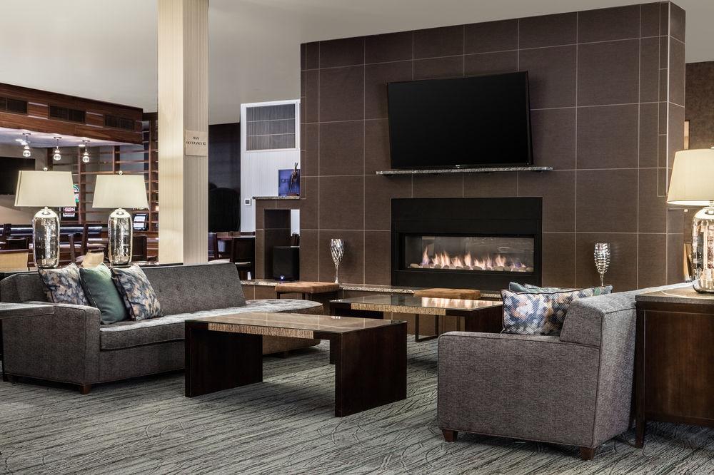 Delta Hotels By Marriott Helena Colonial 外观 照片