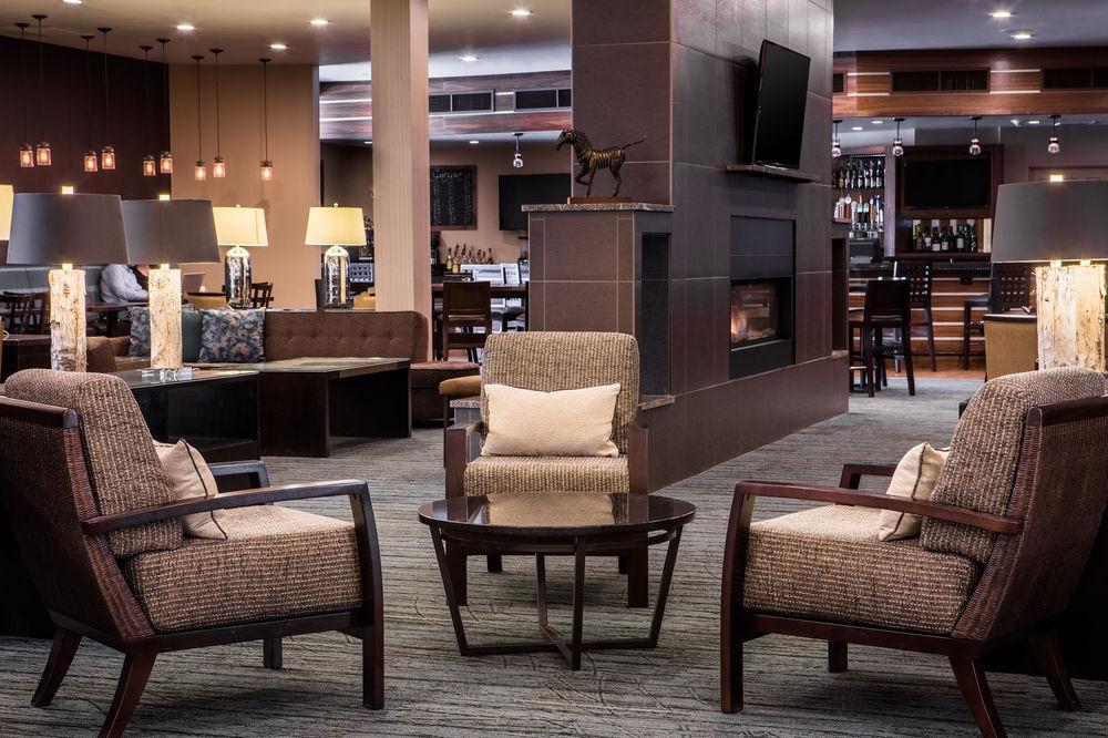 Delta Hotels By Marriott Helena Colonial 外观 照片