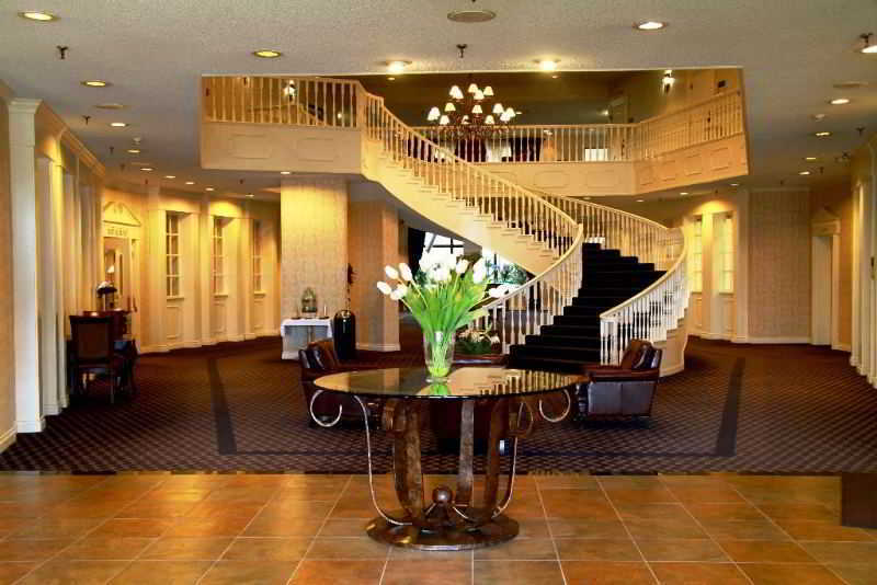 Delta Hotels By Marriott Helena Colonial 外观 照片